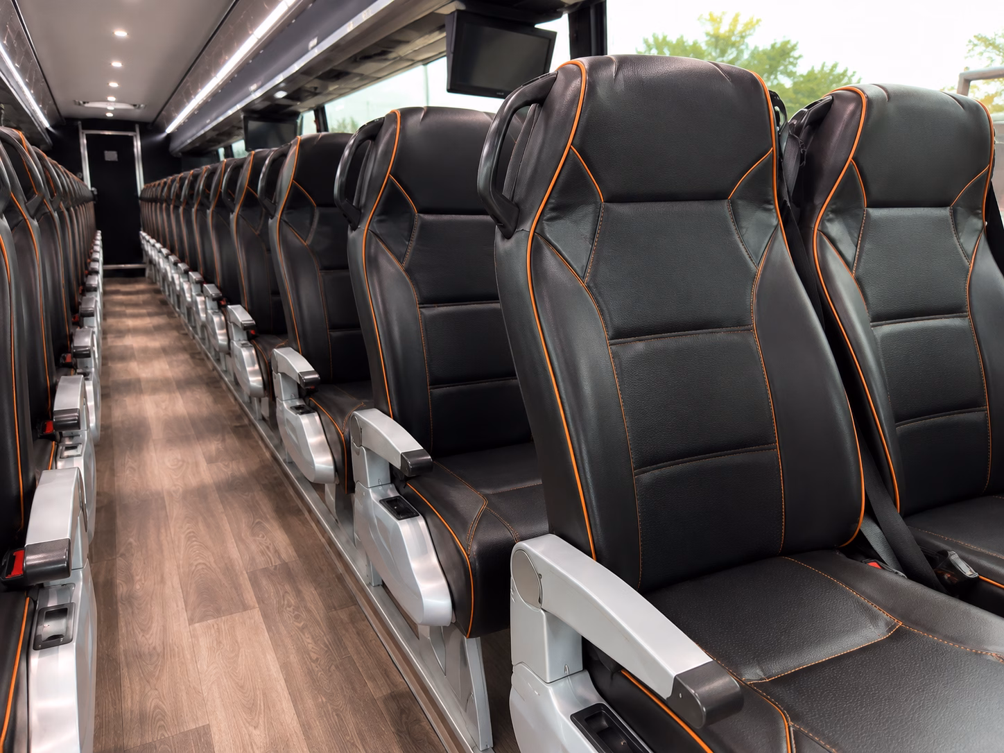 oakland airport shuttles for military and government travel
