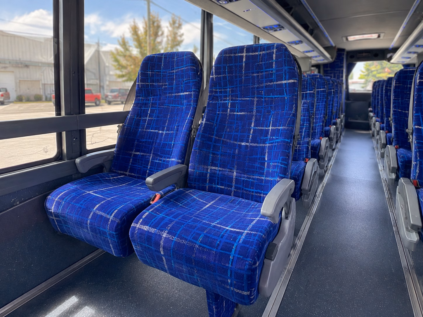 oakland charter bus services interior