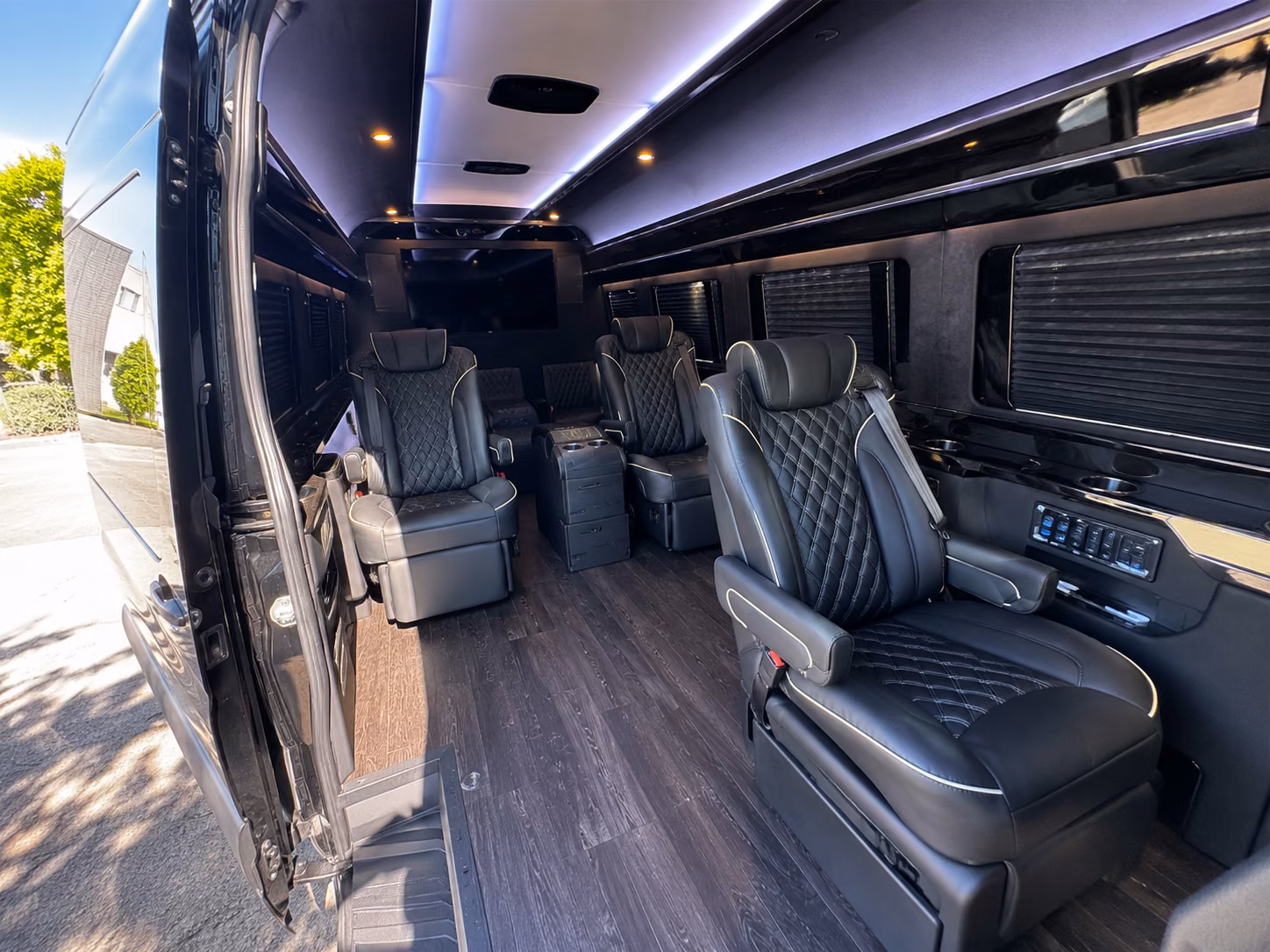 oakland church and religious group bus rentals