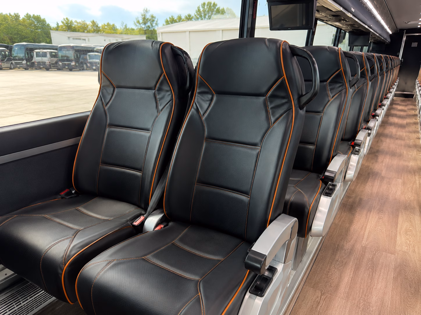 oakland construction and film crew shuttle buses