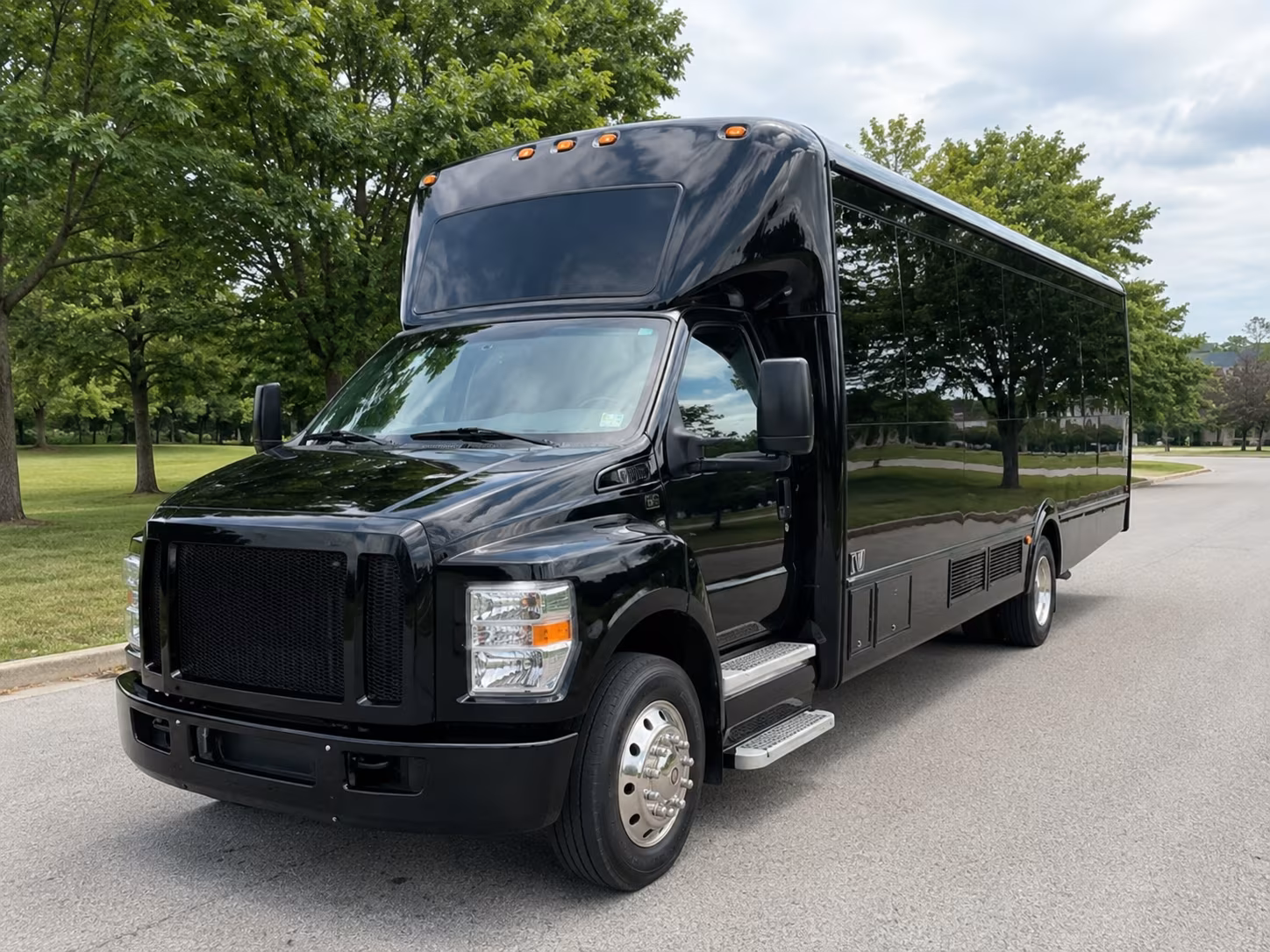 oakland corporate retreat shuttle bus rentals