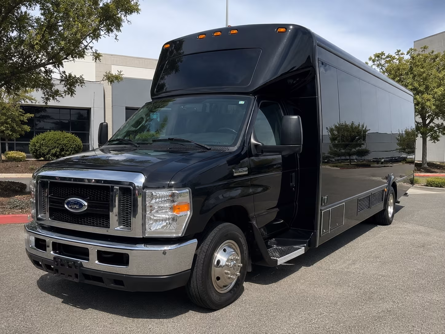 why book winery and brewery tours through oaklandshuttlebusrentals com
